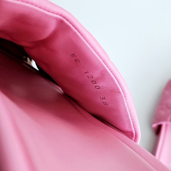 NWOT Louis Vuitton Pink Embossed Monogram Jumbo Flatform Mules - Size EU 38 - Picture 6 of 6